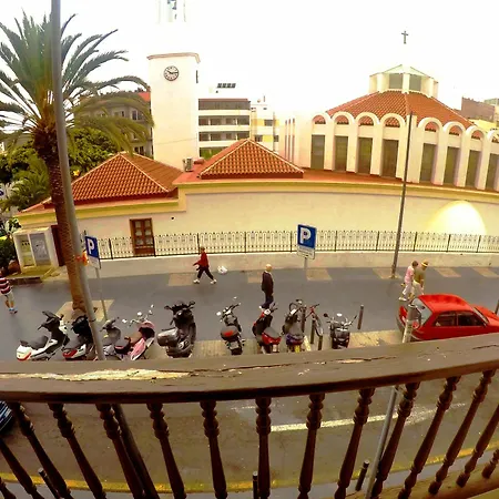 Av Suecia 1º Derecha